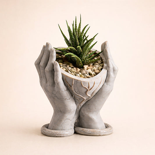 Hands Heart Vase | V-Forge 3D