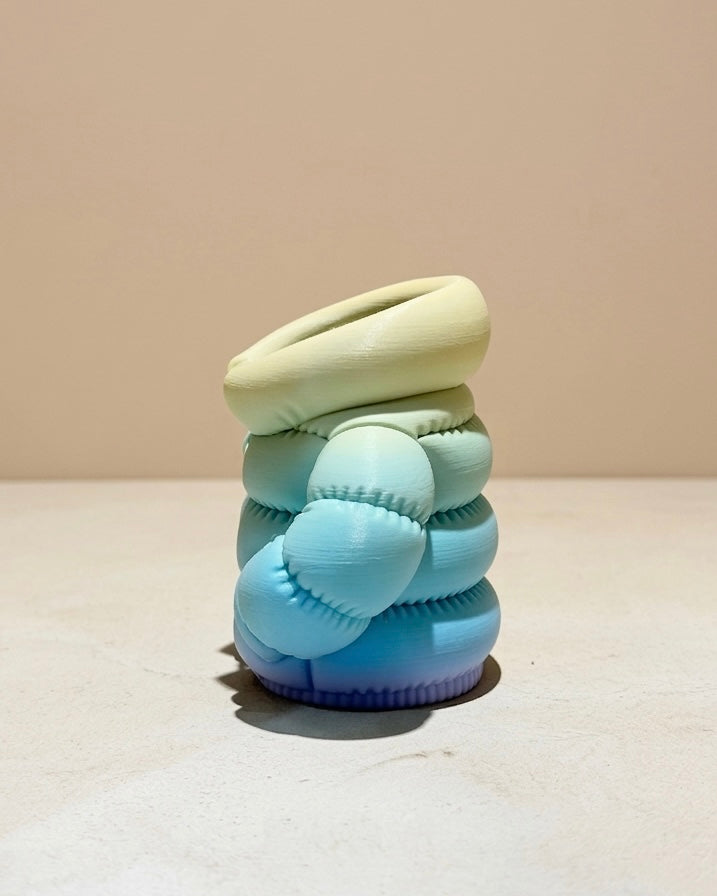 Gradient Puffer Pen Stand | V-Forge 3D